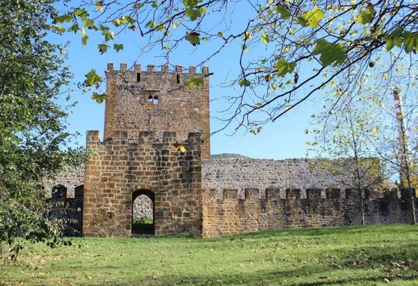 Muñatoizko Gaztelua, Spain